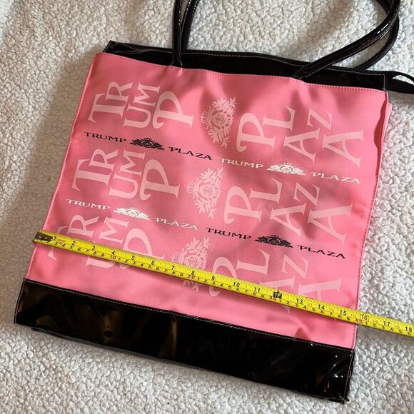 Trump Plaza Vintage Rare Pink Black Zipper Tote Bag NWOT - Picture 5 of 8